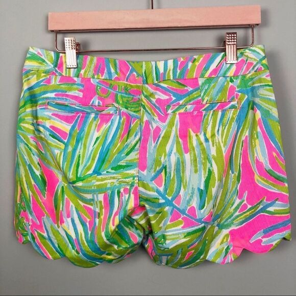 LILLY PULITZER | Tiki Pink Buttercup Shorts Size 0 - Picture 4 of 9